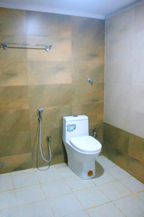 Hotel Sakura Inn Хосур Екстер'єр фото